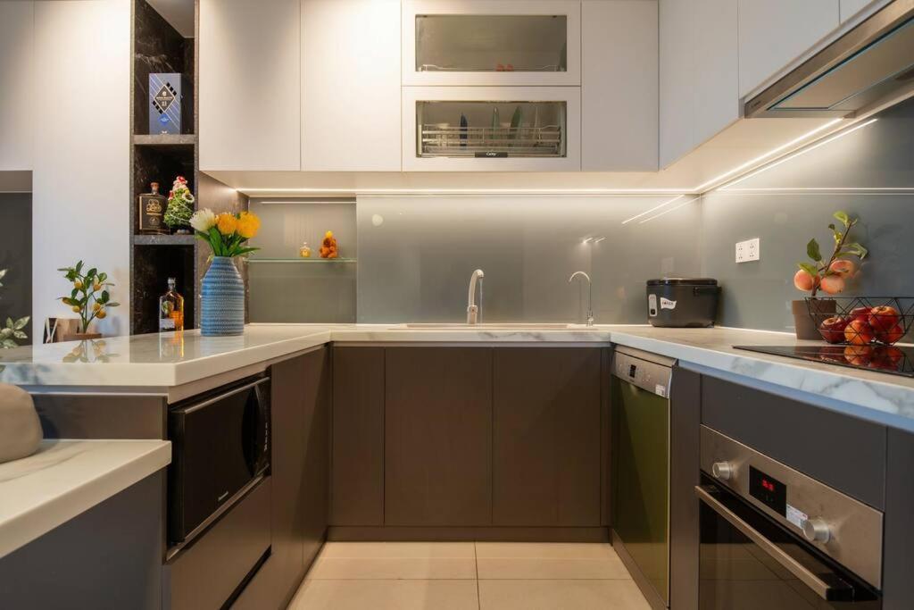 2 Bedroom Diamond Island Apartment, Luxury In Nature, District 2 Lagomhome 1611 Ho Chi Minh City