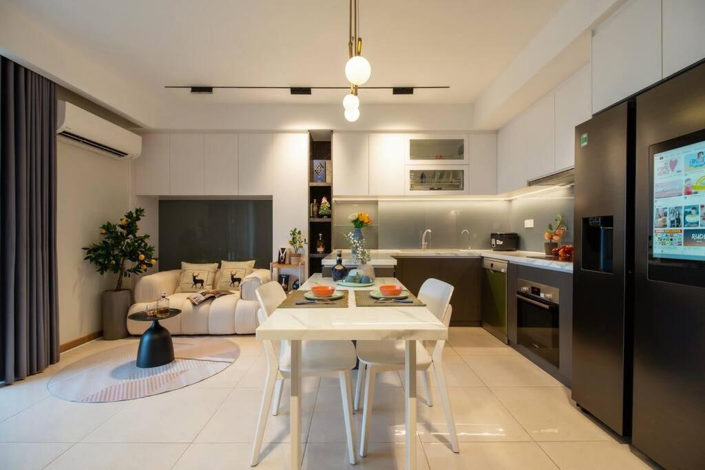 2 Bedroom Diamond Island Apartment, Luxury In Nature, District 2 Lagomhome 1611 Ho Chi Minh City